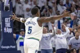 🤯尼克-杨：爱德华兹最终可能会让乔丹跌到历史第三图片