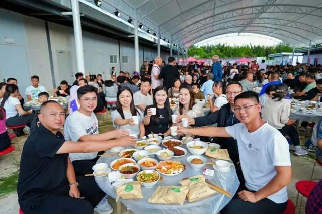 国庆首日，红河州登上央视，活动火热出圈