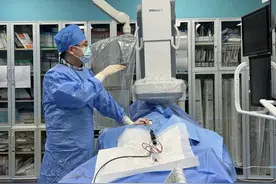 心脏狂跳每分钟200次！毫米级精准消融让91岁老人不再心慌图片