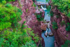 我国拥有世界地质公园47处，数量居全球首位图片