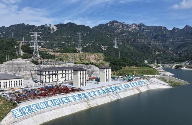 河北易县：抽水蓄能电站配套工程500千伏特高压送出线路投运