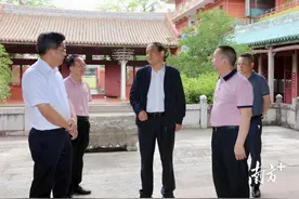 深圳中学校长朱华伟来兴交流指导：分享先进地区教育经验，助推兴宁教育高质量发展图片