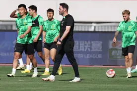 国安客战武汉 主力射手张玉宁缺阵图片