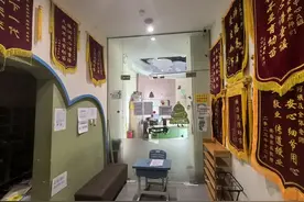 什么套路？上海多家培训机构闭店的同时，号称安置学员的“转课无忧”频频出现图片