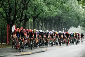 环崇明女子公路世巡回赛开赛，在这里骑行乐趣人人都能体验图片