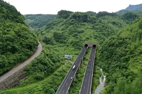 探访武道高速子母岩隧道 洞见“黔道”实力图片