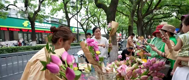 “凉爽+产业”拉动消费“花”样翻新，“荷”你相遇让老产业焕发新活力