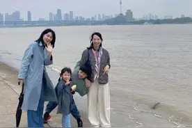 大武汉一日丨北京网友来武汉，一口气打包3份这个带走图片