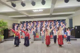 诗词传古韵，经典润童心：支农里小学开展古诗词诵读大赛图片