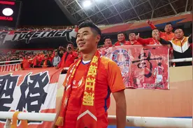 “大鹏”扶摇直上，泰山临时教练团队为何选韩鹏带队？图片