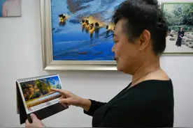 和老伴一起去上学图片