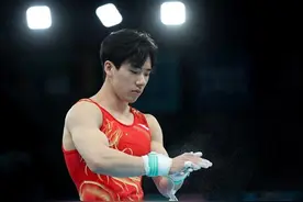 “体操劳模”张博恒发文告别巴黎奥运，21套动作铸成闪亮勋章！图片