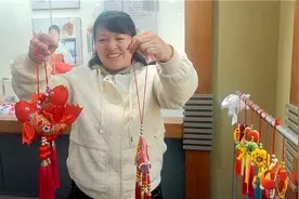 非遗文化看甘肃（21）｜河湟文化滋养兰州红古刺绣 党仁芳巧手绣出美好新生活图片