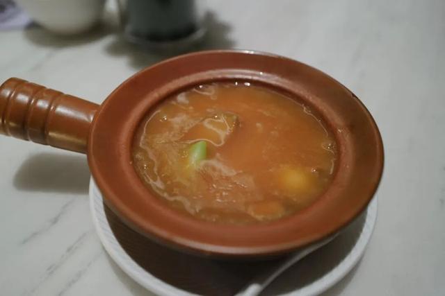 洲际行政酒廊的天花板，是这家？