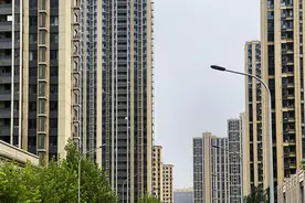 京沪楼市新政发布一周：开盘半小时即卖300余套，有楼盘客户量多到需限流图片