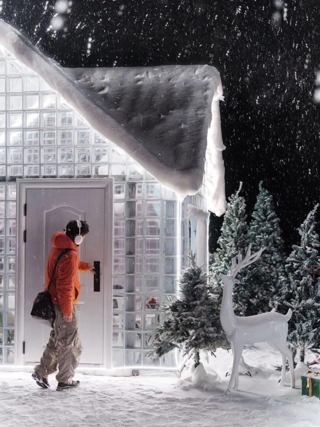 踏破风沙赴神都，白云山赠“终身旅游卡”！让天山来客常回“家”看看