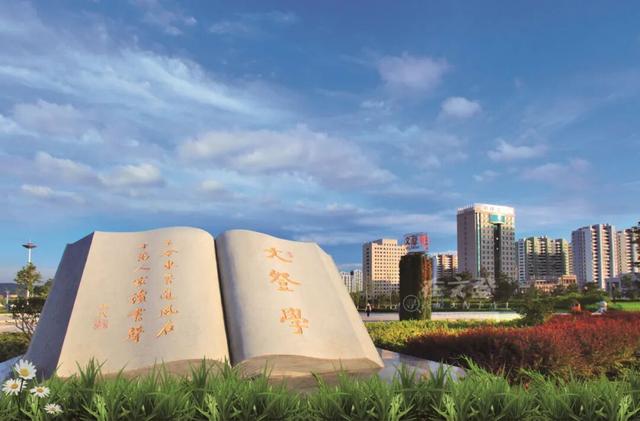 乘着高铁游威海 | 千里山海，等你！