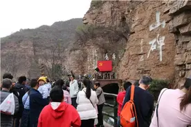 春启新韵 “豫”见清明——河南接待游客1992.7万人次，旅游收入117.3亿元图片