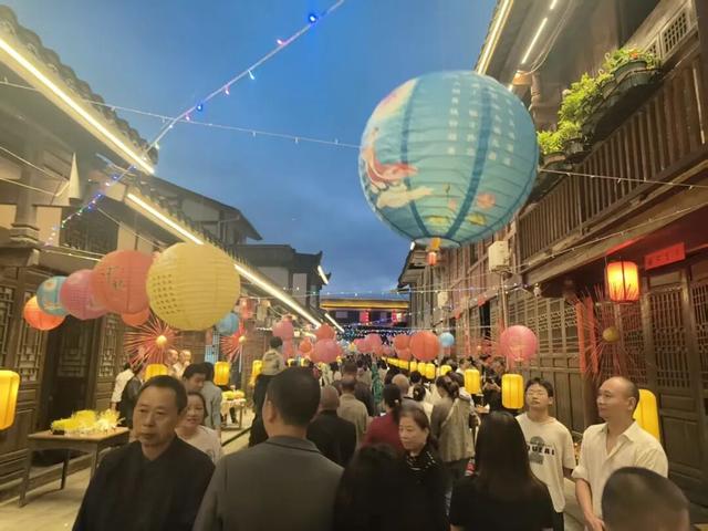 仪陇“双节”假期旅游火爆 全县A级景区共接待游客65.04万人次