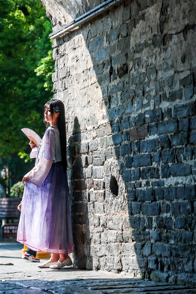“这是活着的古城！”文旅大V跨越千年，探访襄阳古城、北街、管家巷