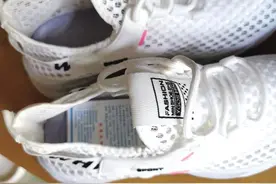 烟台民意通丨“今日头条”上网购鞋不对版没法穿图片