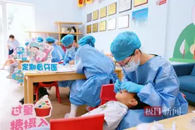 爱护牙齿从小做起，“小牙医体验营”走进幼儿园图片