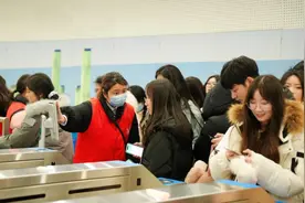 护航春运，郑州地铁多条线路运营有调整图片