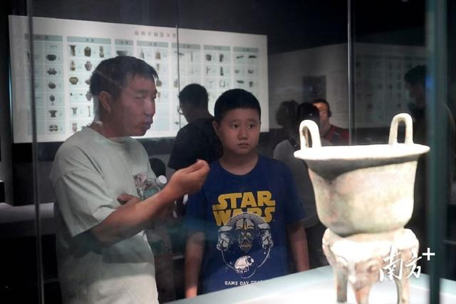 文化打卡热潮，广东省博物馆国庆假期人气旺丨图集
