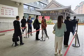 考生“刷脸”3秒识别 神器轻松实现“零替考”图片