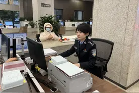 高新政务综合服务大厅成功办结新生儿出生“一件事一次办”落户业务图片