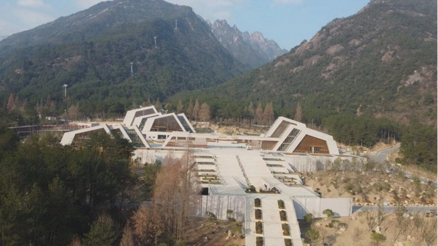 【早安，黄山】黄山东大门综合服务中心项目进入收尾阶段 ‖ 黄山市企业家能力提升工程（徽商学堂）开班