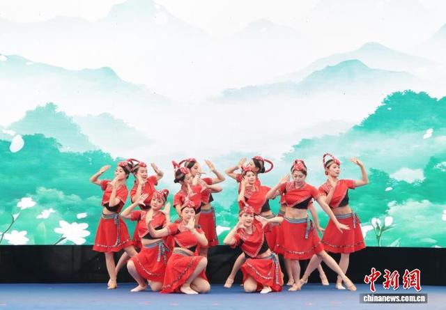 福建宁德湖畔市集春日开市：尝美食、赏非遗、品春光