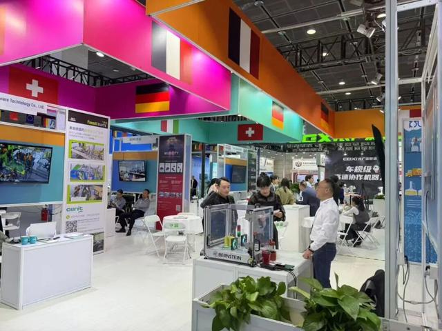 无锡高新区组团参加2025物博会产品与应用展