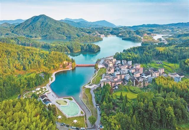 福建日报关注丨“这里风光好，根本舍不得走”