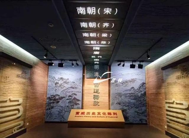乘坐环线旅游列车，可以打卡云南这些美景和美食
