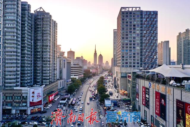 一年四季 泉在济南丨经四路邂逅落日熔金 城市天际线披上梦幻衣裳