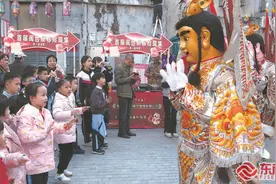 乡亲相爱一家人 “相约”新春民俗乐趣图片