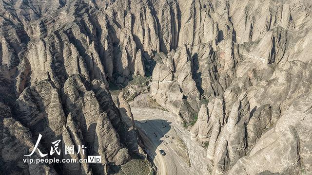 甘肃景泰：黄河石林风光壮美