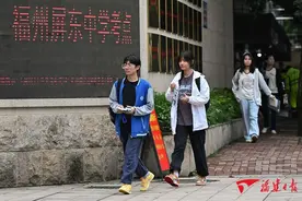福建省24.2万名学生参加2024年高考图片