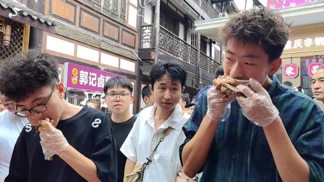 国庆首日再探重庆荣昌：“宠粉”不停歇，福利又新增