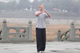 “美国杰克”：我在武当教太极图片