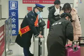 延长运营时间！江苏多地地铁开启“春运模式”图片