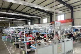 舞阳县：家门口制衣厂 “织”出致富路图片