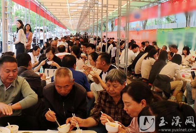 “美食+文体旅”助力玉溪服务消费