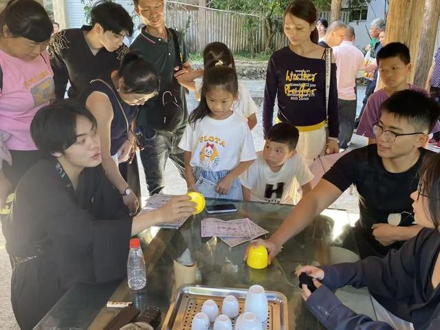 国庆爆火！福建侠天下刷屏，游客直呼：“这哪是景区？分明是武侠梦照进现实！