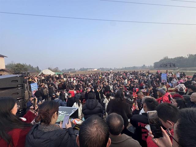 三个“1	”合起来就是“川”！网友建议将1月11日定为合川杀猪节	，文旅委回应：可能会采纳