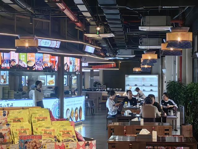 活动矩阵激活文旅新动能——多彩贵州城客流激增背后的高质量运营实践