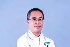 罗文峰：中医世家三代传承，博采中西成就皮肤“圣手”图片