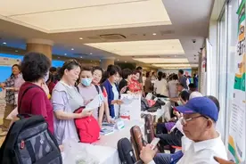 上海老年大学秋季班开启报名，新增近万人次学位图片