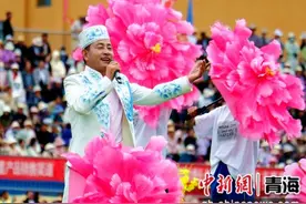 青海门源以花为“媒”推动“农体文旅商”融合发展图片